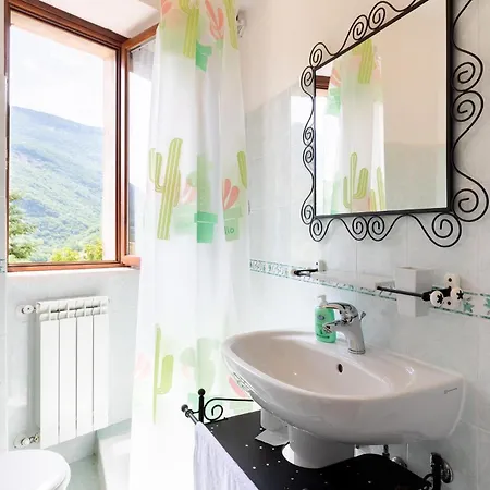Gorgeous In With Kitchen Feriehus *